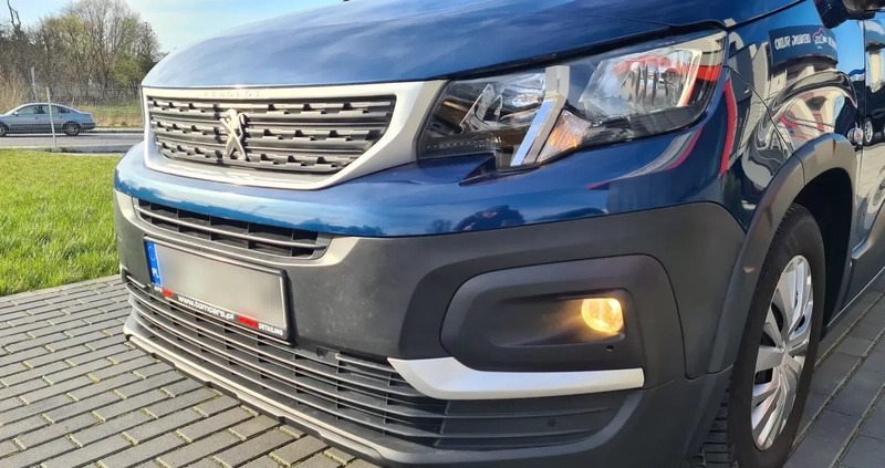 Peugeot Rifter cena 64700 przebieg: 150000, rok produkcji 2019 z Częstochowa małe 436